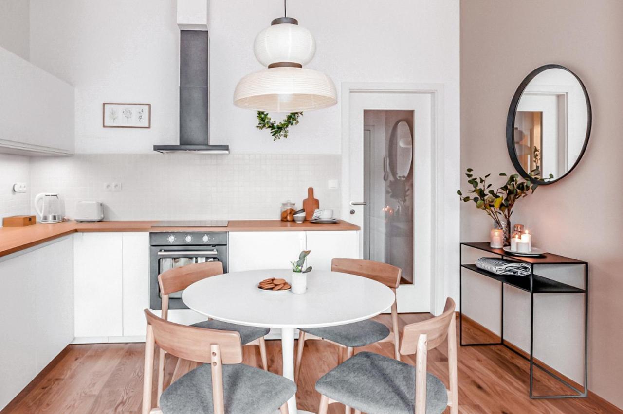 Turnkey I Main Bus Station Apartments Prague Extérieur photo